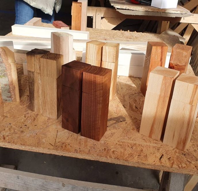 Rahmenprogramm für Seminare, Pfeffermühlen aus Holz Rahmenprogramm für Seminare, Pfeffermühlen aus Holz