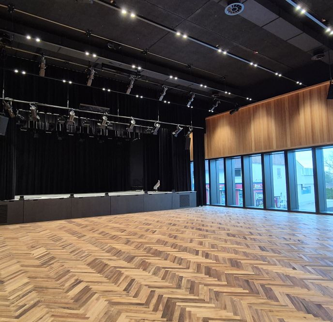 Saal_Bühne_2 Saal_Bühne_2